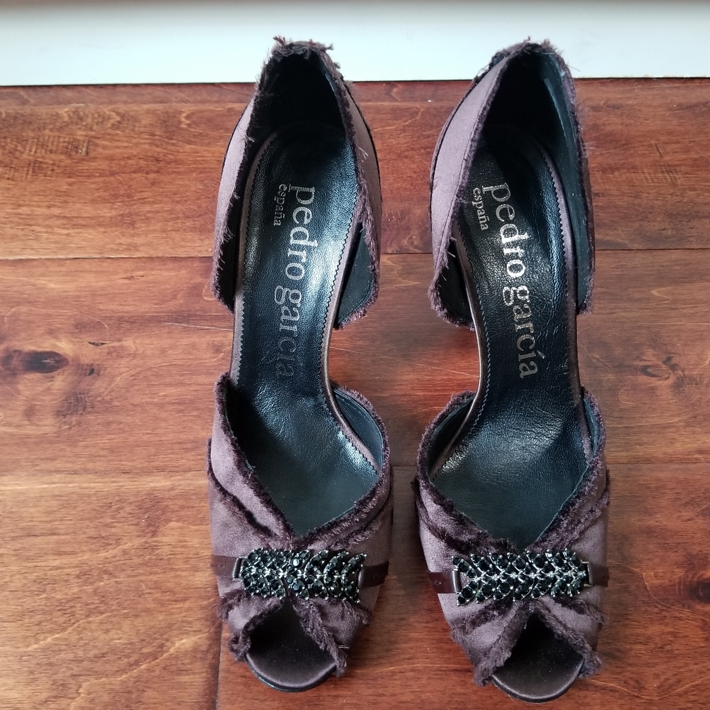Pedro Garcia Peep Toe d'Orsay Embellished Pumps